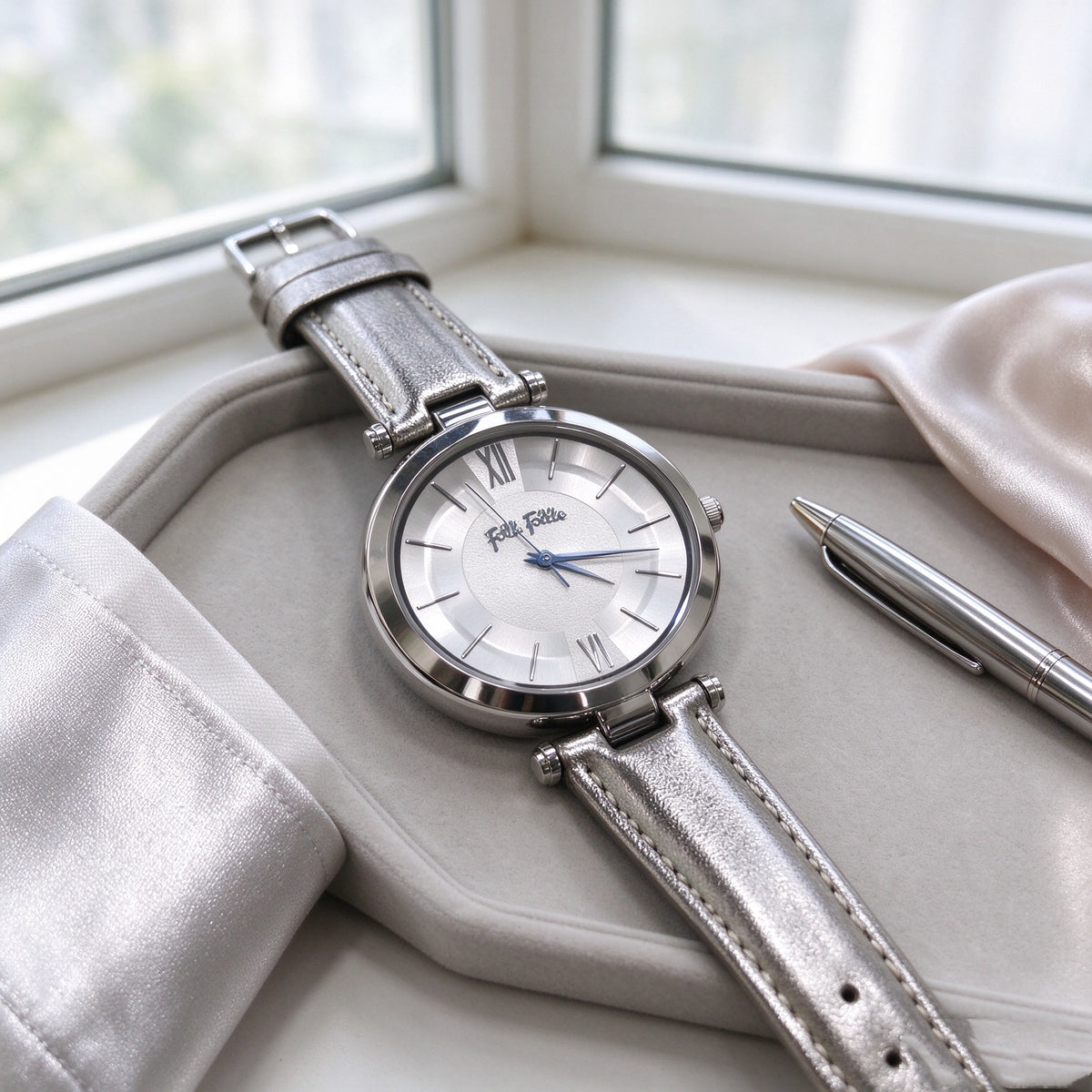 Folli Follie Ladies Watch, Rose Gold Round Case, White Leather Strap, Roman Numeral Dial Quartz Wristwatch